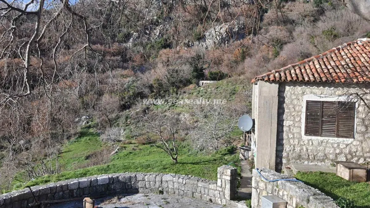 Sale, house, 500m², Buljarica, Budva