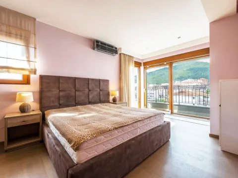 Sale, three bedroom apartment, 215m², Centar, Budva - image 19