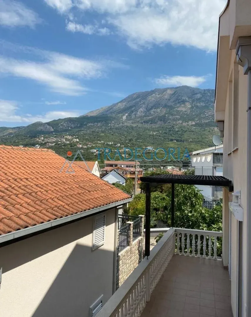 Prodaja, kuća, 180m², Dobra Voda, Bar