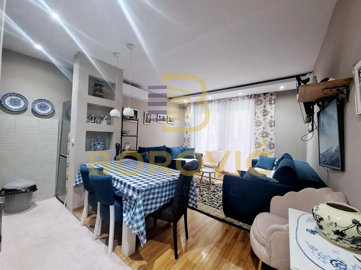 Prodaja, trosoban stan, 54m², Šumice, Beograd