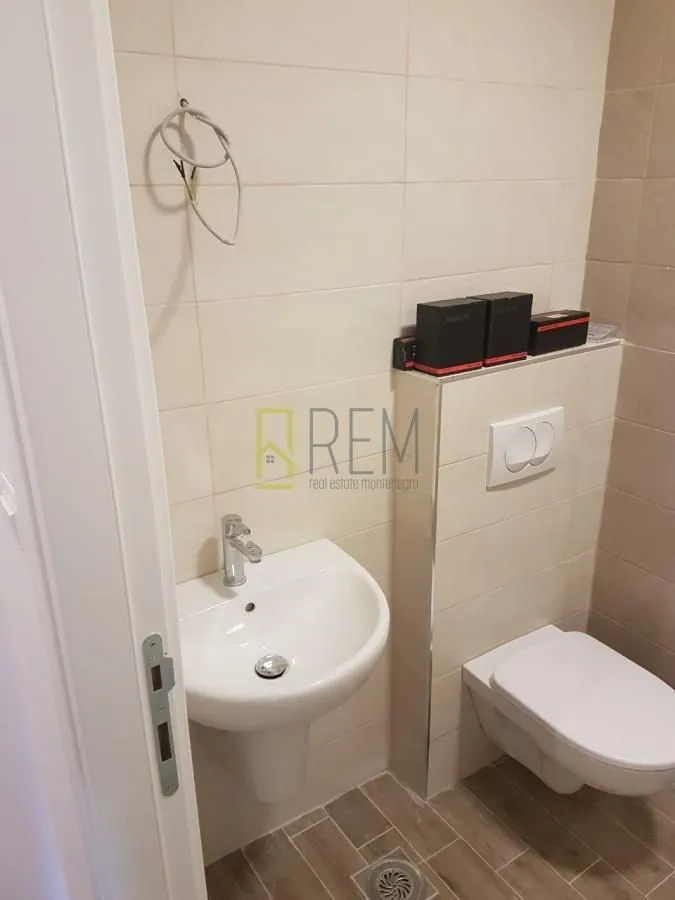 Rent, one bedroom apartment, 43m², City Kej, Podgorica