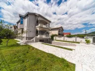 Izdavanje, kuća, 320m², Zlatica, Podgorica - image 3