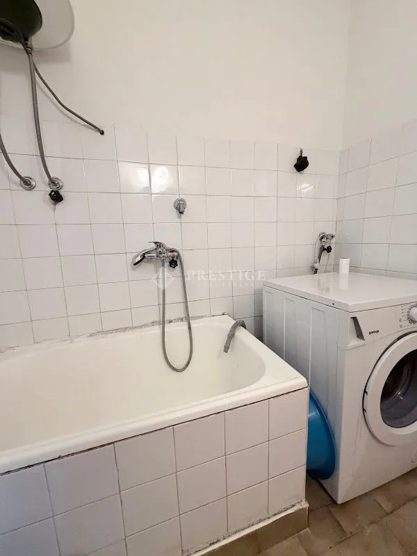 Prodaja, jednosoban stan, 48m², Gintaš, Podgorica
