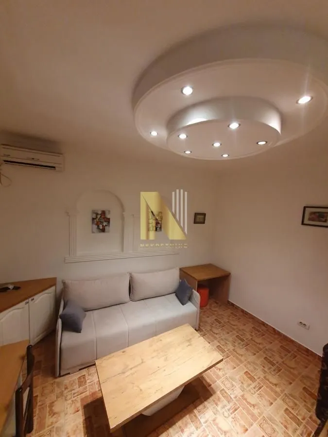 Rent, studio apartment, 20m², Centar, Novi Sad