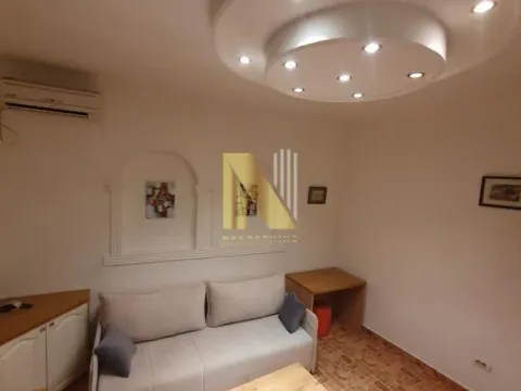 Rent, studio apartment, 20m², Centar, Novi Sad