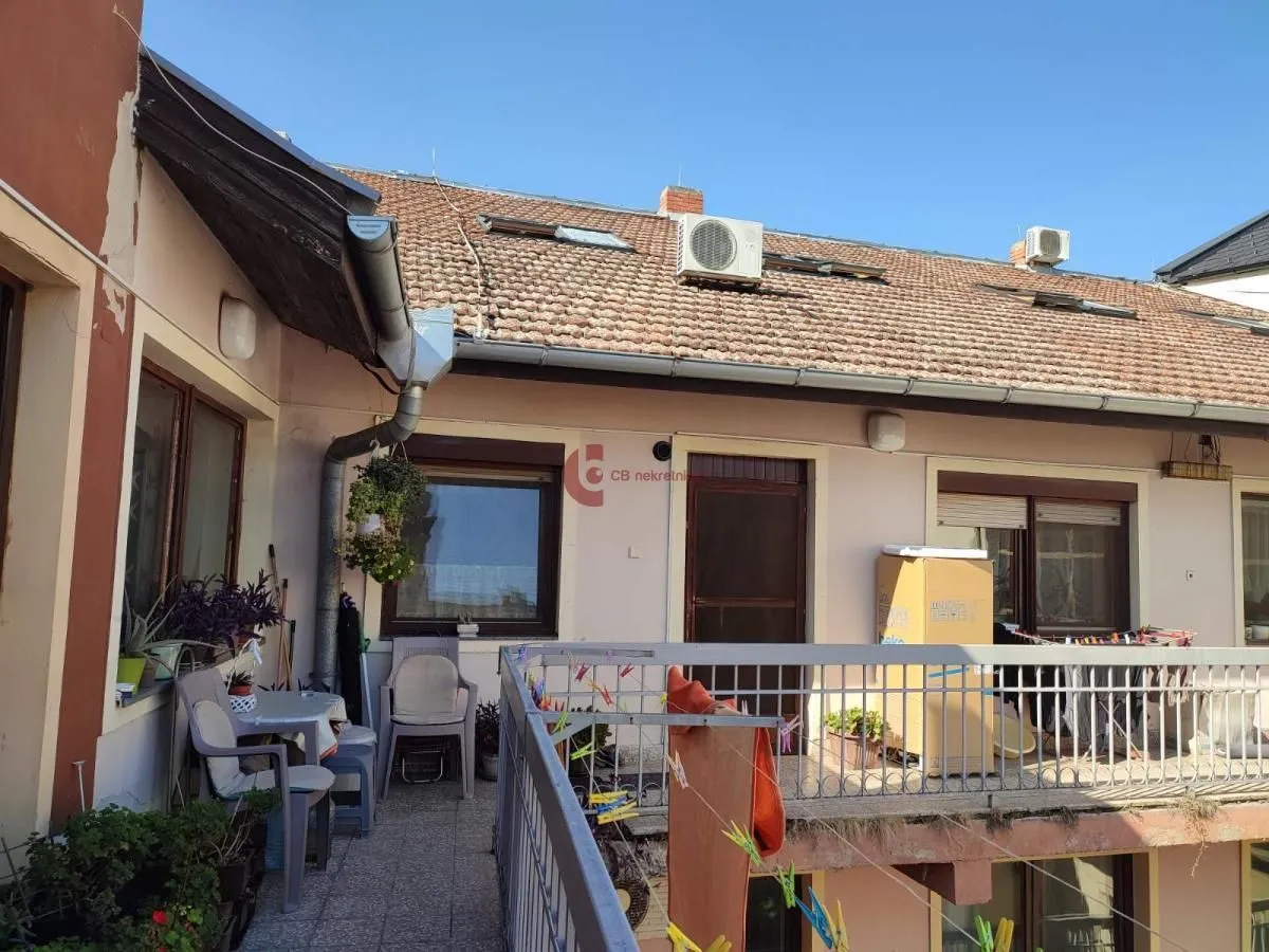 Prodaja, trosoban stan, 94m², Centar, Subotica