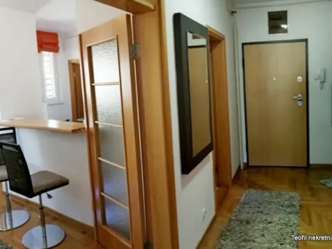 Izdavanje, trosoban stan, 98m², Arena, Novi Beograd Sve Podlokacije - image 10