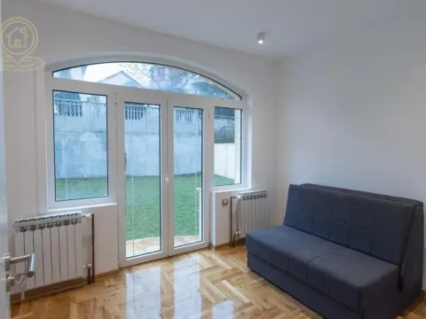 Rent, house, 417m², Jajinci, Voždovac Sve Podlokacije - image 15