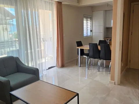 Rent, one bedroom apartment, 55m², Centar, Tivat - image 6