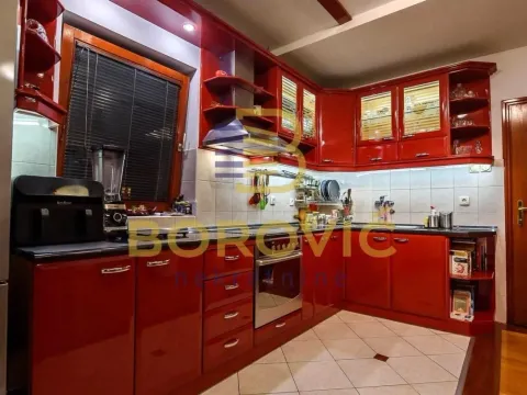 Sale, four bedroom apartment, 104m², Stari Grad, Beograd - image 7