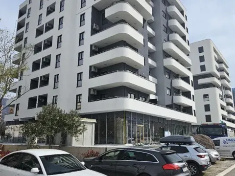 Rent, studio apartment, 36m², Centar, Bar - image 6