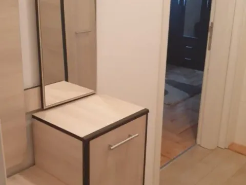 Izdavanje, dvosoban stan, 38m², Centar, Novi Sad - image 6