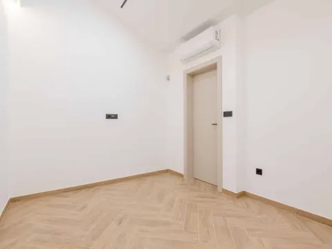 Sale, house, 240m², Kamenovo, Budva - image 4