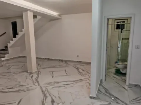 Izdavanje, trosoban stan, 100m², Telep, Novi Sad Sve Podlokacije - image 3