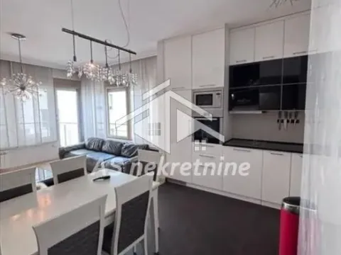 Izdavanje, četvorosoban stan, 105m², Savski Venac, Beograd - image 10