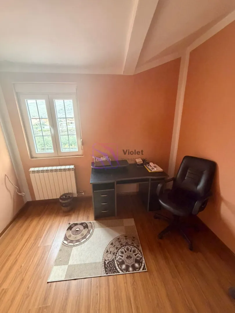 Rent, house, 160m², Dinoša, Podgorica