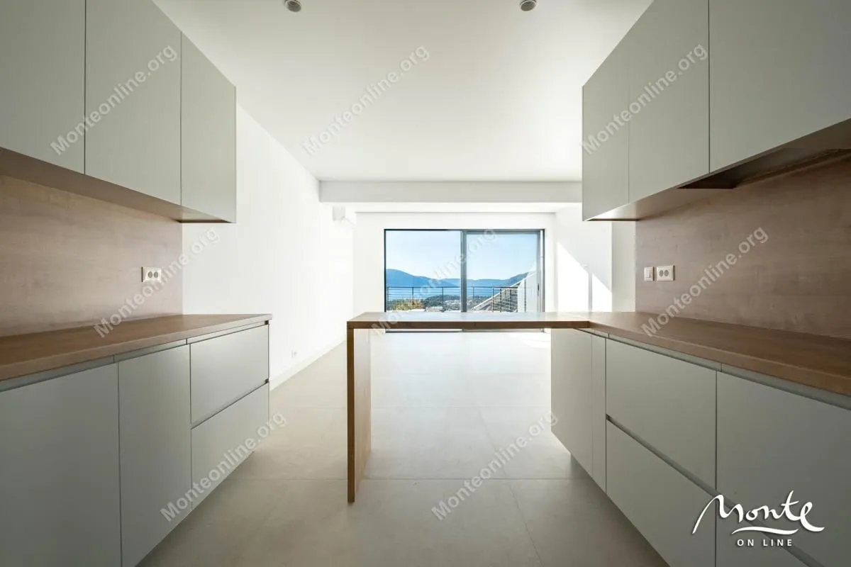 Prodaja, kuća, 130m², Kavač, Kotor