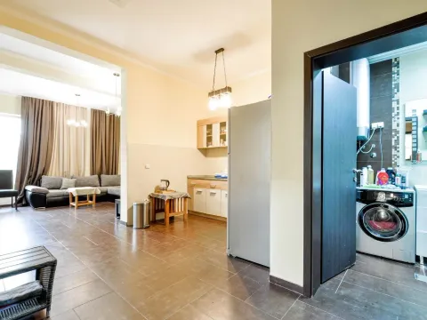 Prodaja, dvosoban stan, 73m², Lastva Grbaljska, Kotor - image 2