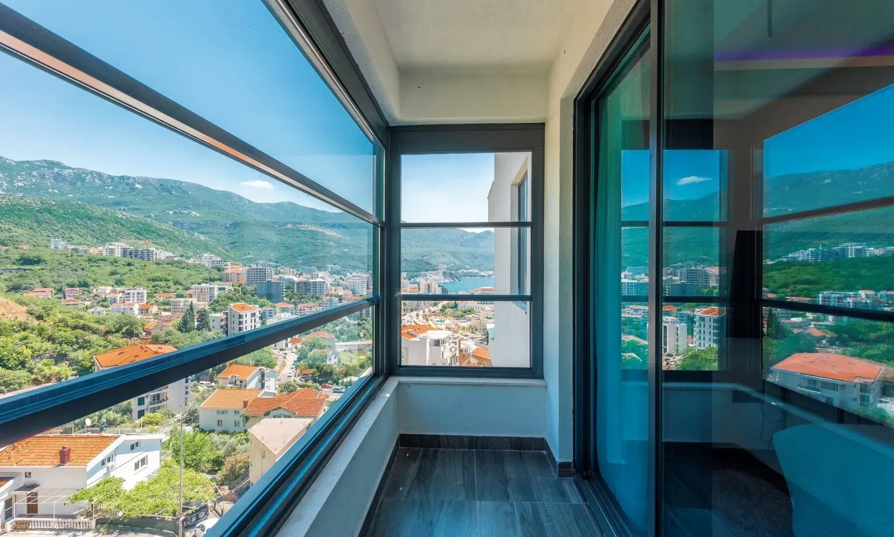 Sale, apartment, 300m², Bečići, Budva