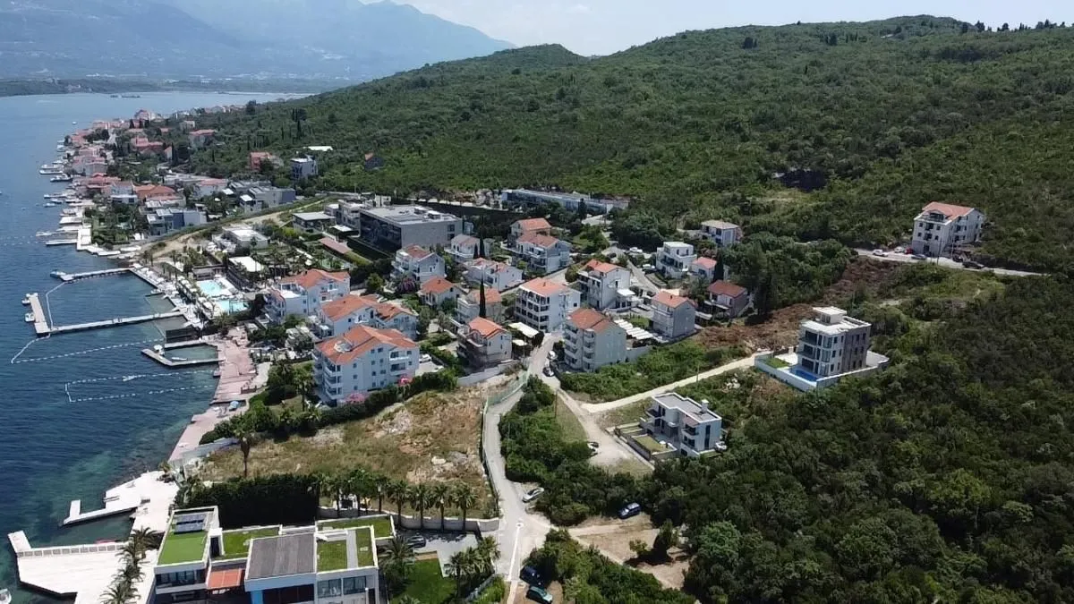 Prodaja, plac, 700m², Tivat, Crna Gora