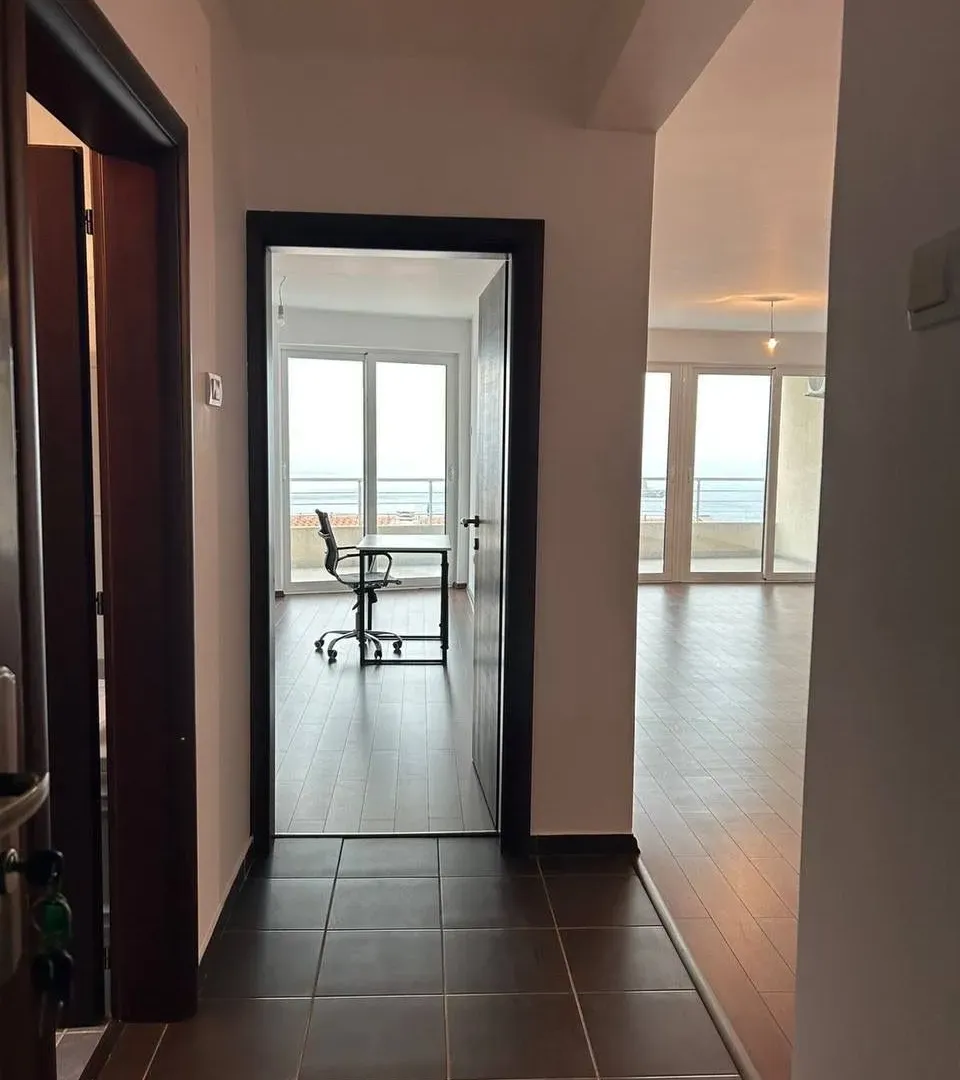 Prodaja, jednosoban stan, 85m², Petrovac, Budva