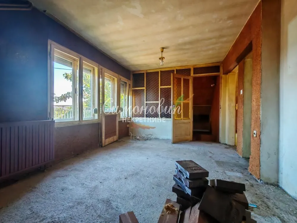 Sale, house, 280m², Čukarica, Beograd