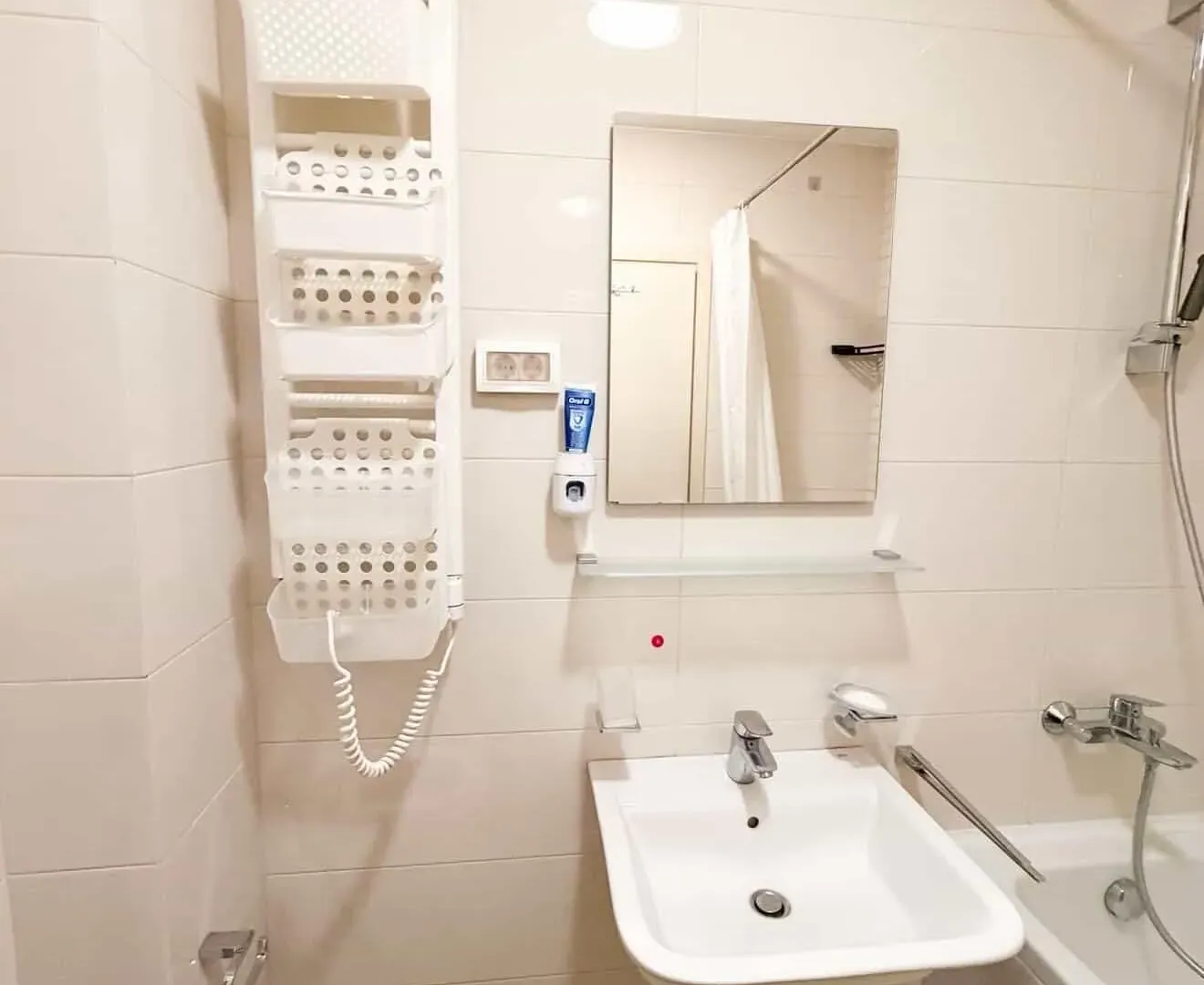 Izdavanje, jednosoban stan, 46m², City Kej, Podgorica