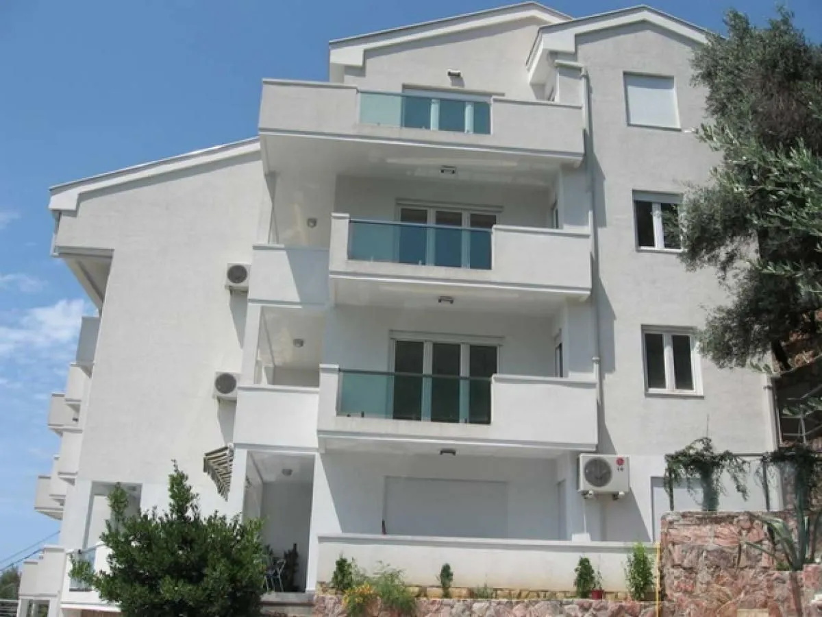 Prodaja, poslovni prostor, 137m², Petrovac, Budva