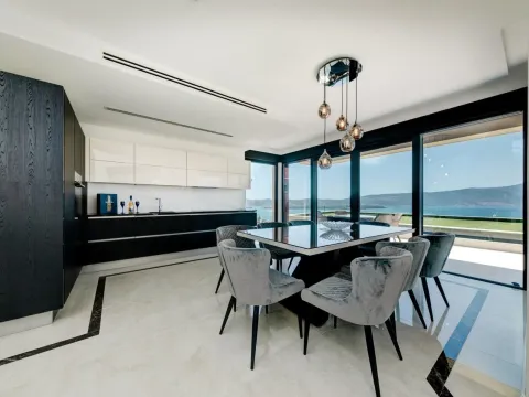 Prodaja, kuća, 351m², Marići, Tivat - image 9