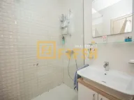 Prodaja, dvosoban stan, 72m², City Kvart, Podgorica - image 17