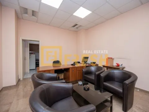 Izdavanje, poslovni prostor, 35m², Preko Morače, Podgorica - image 3