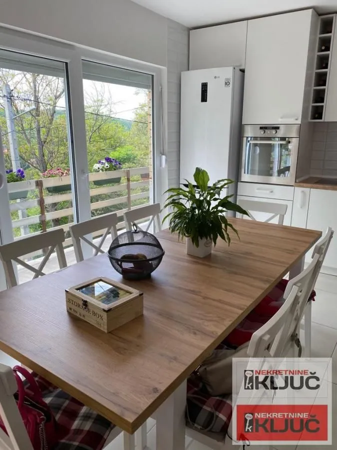 Sale, house, 154m², Beočin, Srbija