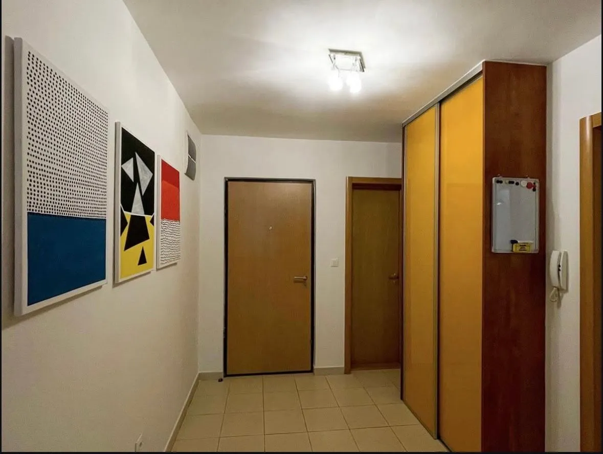 Prodaja, trosoban stan, 103m², Stari Aerodrom, Podgorica