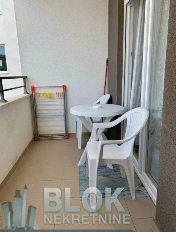 Izdavanje, jednosoban stan, 46m², Stari Aerodrom, Podgorica