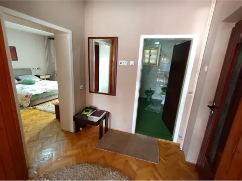 Izdavanje, dvosoban stan, 67m², Centar, Niš - image 9