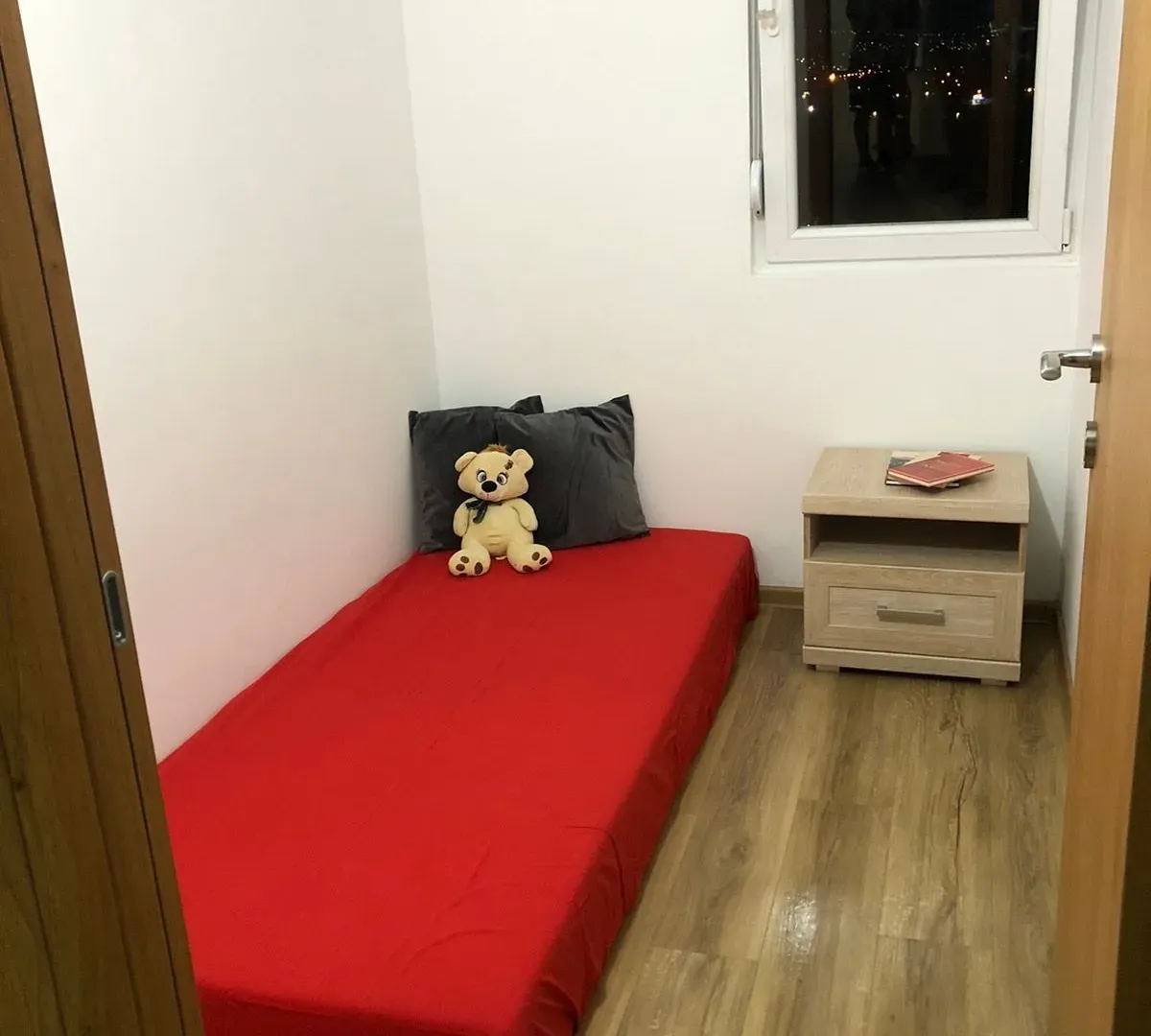 Rent, two bedroom apartment, 52m², Centar, Bar