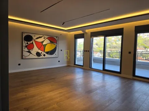 Izdavanje, trosoban stan, 163m², Dalmatinska ulica, Podgorica - image 6