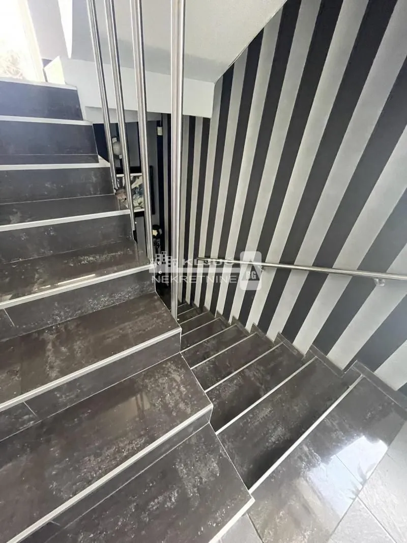 Sale, house, 520m², Savski Venac, Beograd