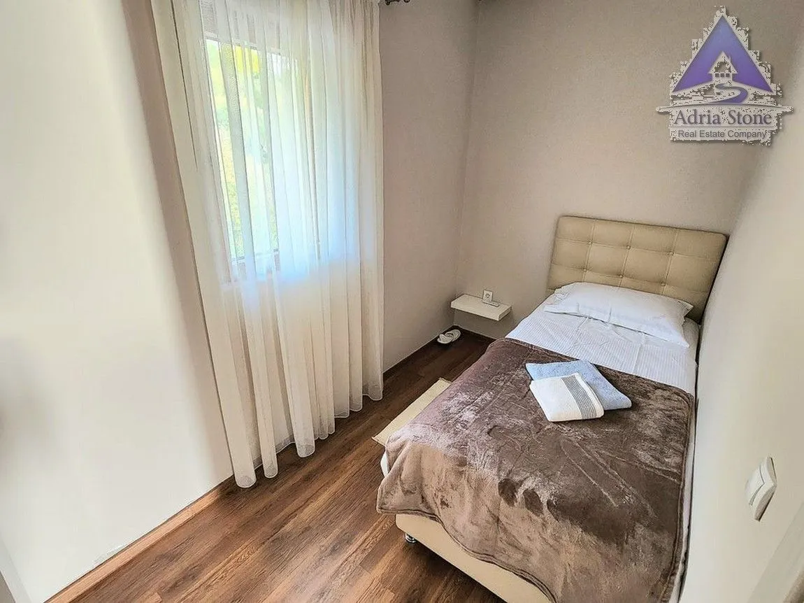 Sale, house, 201m², Kuljače, Budva