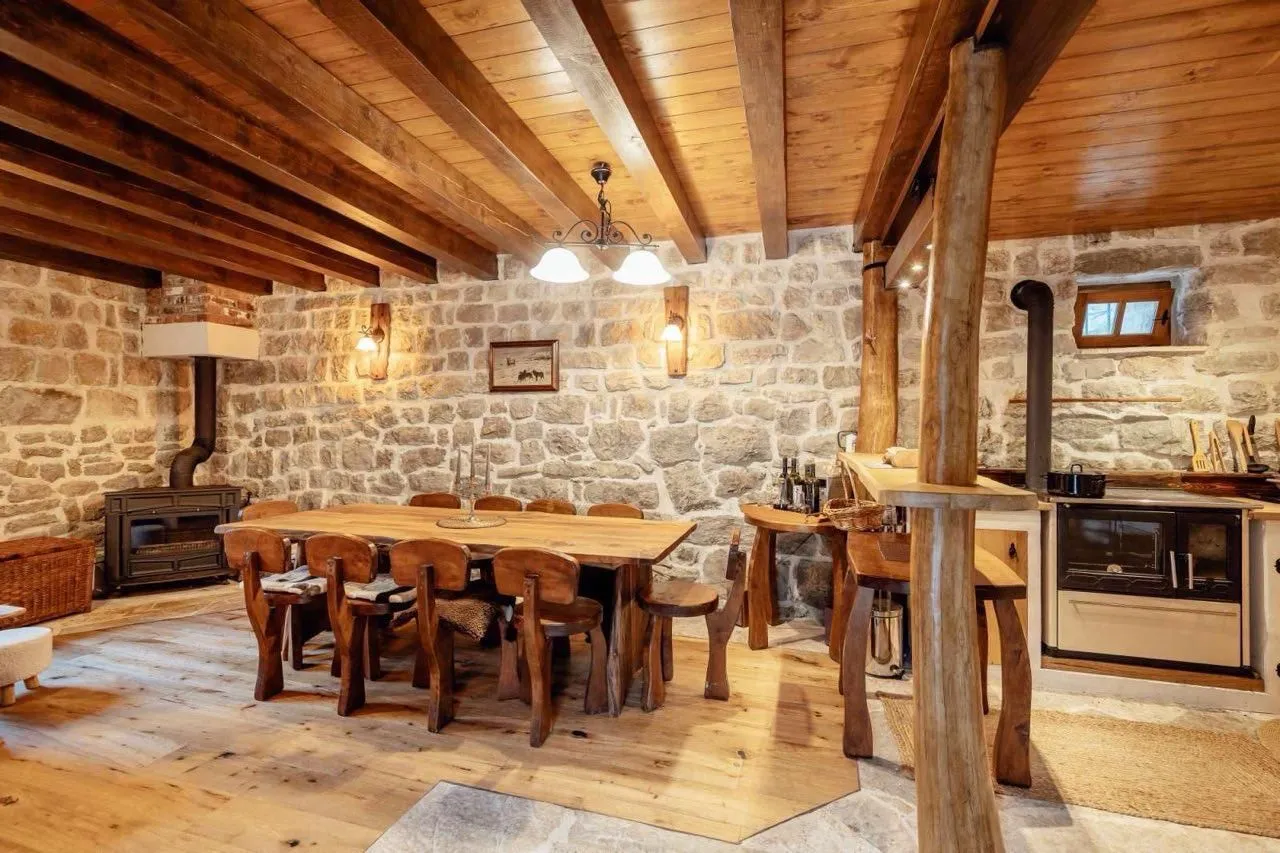 Prodaja, kuća, 70m², Vrbanj, Herceg Novi