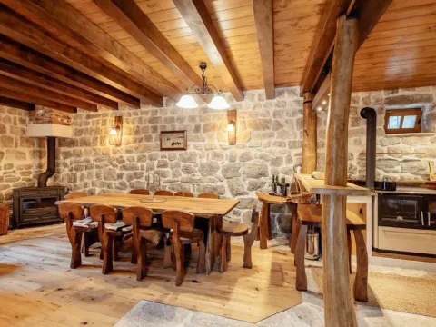 Prodaja, kuća, 70m², Vrbanj, Herceg Novi - image 3