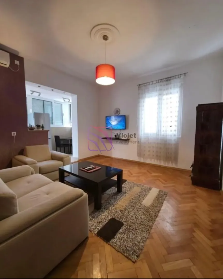 Izdavanje, dvosoban stan, 73m², Centar, Podgorica