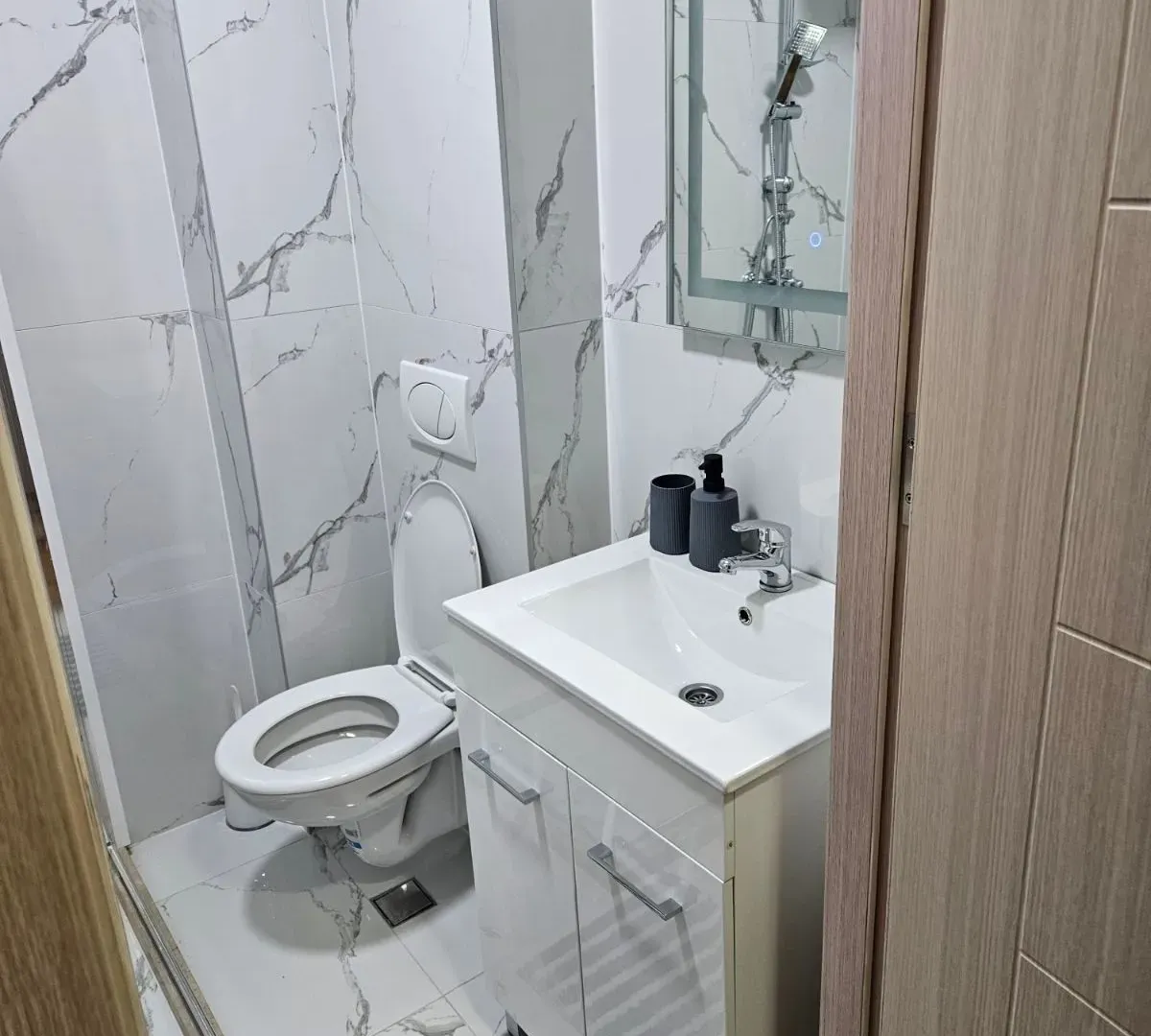 Rent, studio apartment, 23m², Bečići, Budva