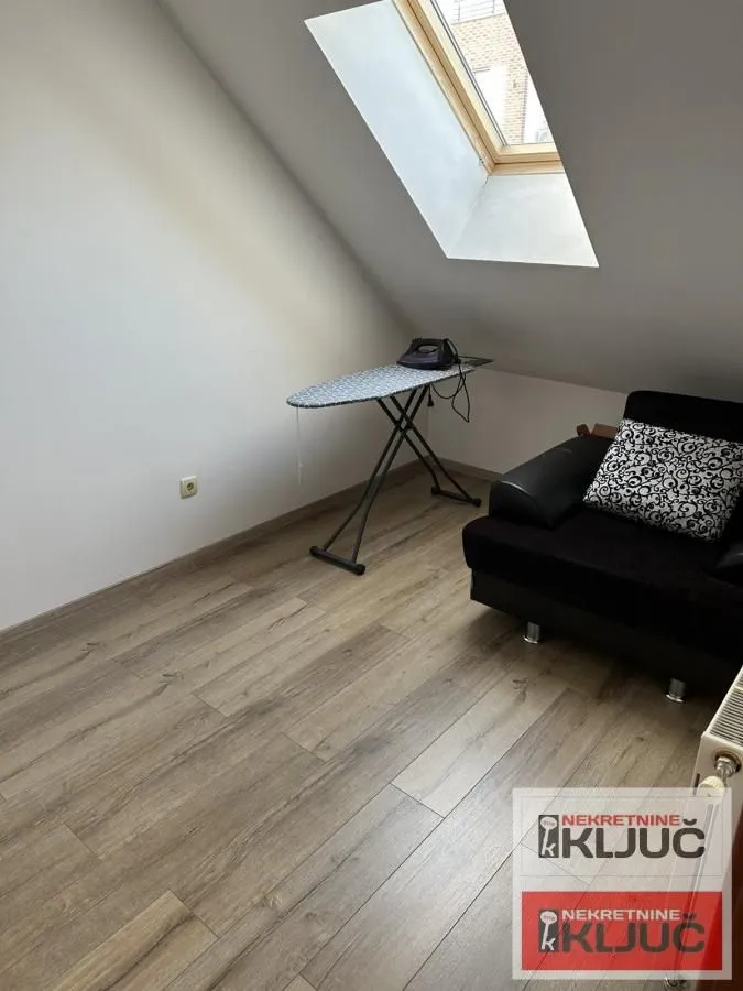 Prodaja, trosoban stan, 72m², Nova Detelinara, Novi Sad Sve Podlokacije