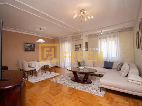 Izdavanje, dvosoban stan, 94m², Centar, Podgorica - image 2