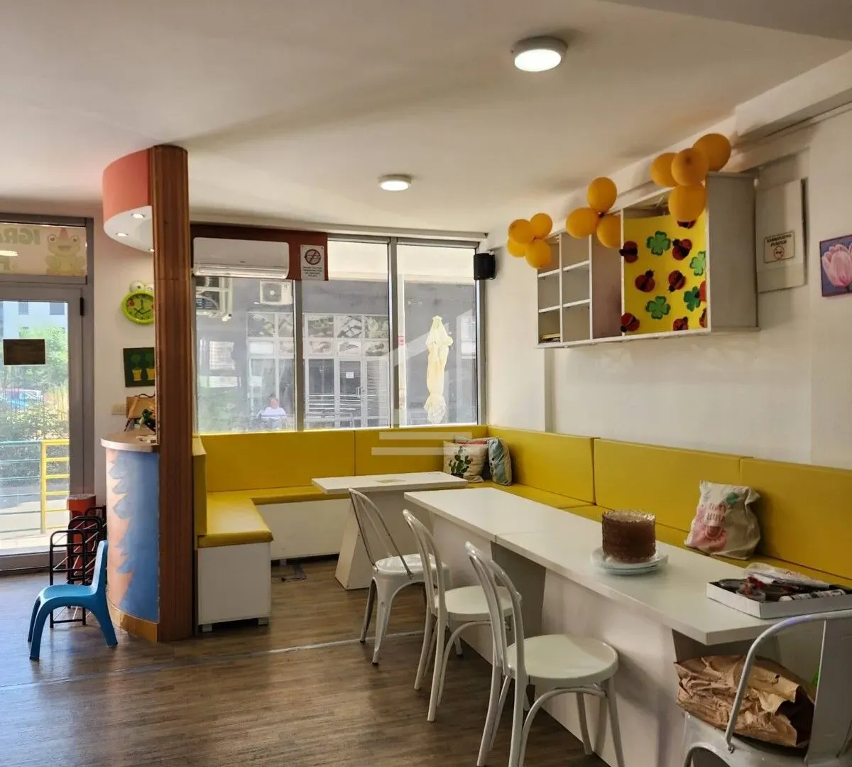 Rent, office space, 87m², Krivi Most, Podgorica