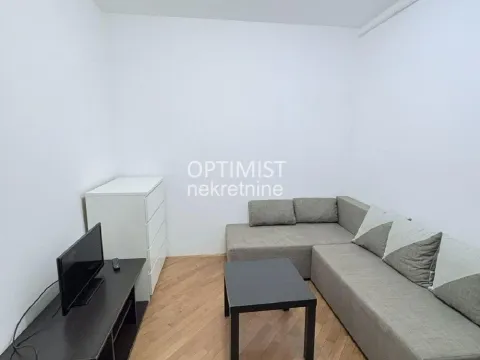 Izdavanje, četvorosoban stan, 84m², Hadzipopovac, Palilula Sve Podlokacije - image 4