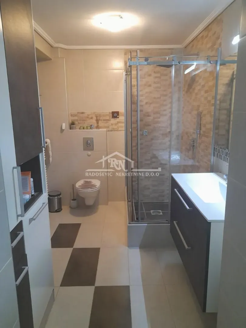 Sale, apartment, 150m², Čukarica, Beograd