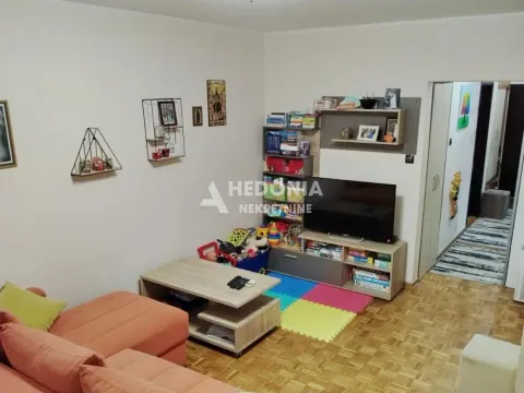 Stan in Čukarička Padina