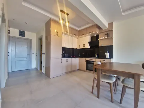 Rent, two bedroom apartment, 70m², Budva, Crna Gora - image 4
